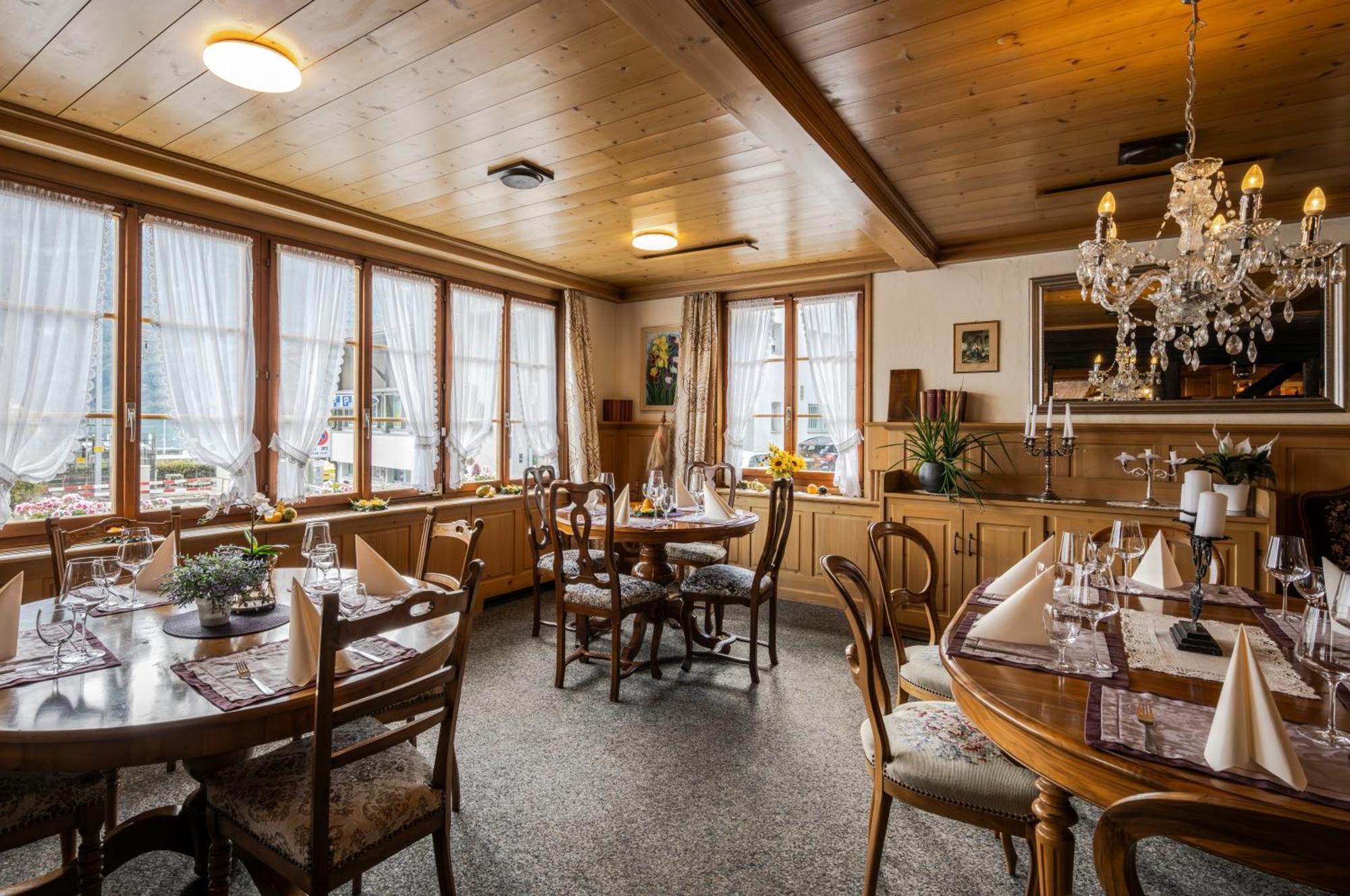 Hotel Weisses Kreuz होटल Brienz (Bern)