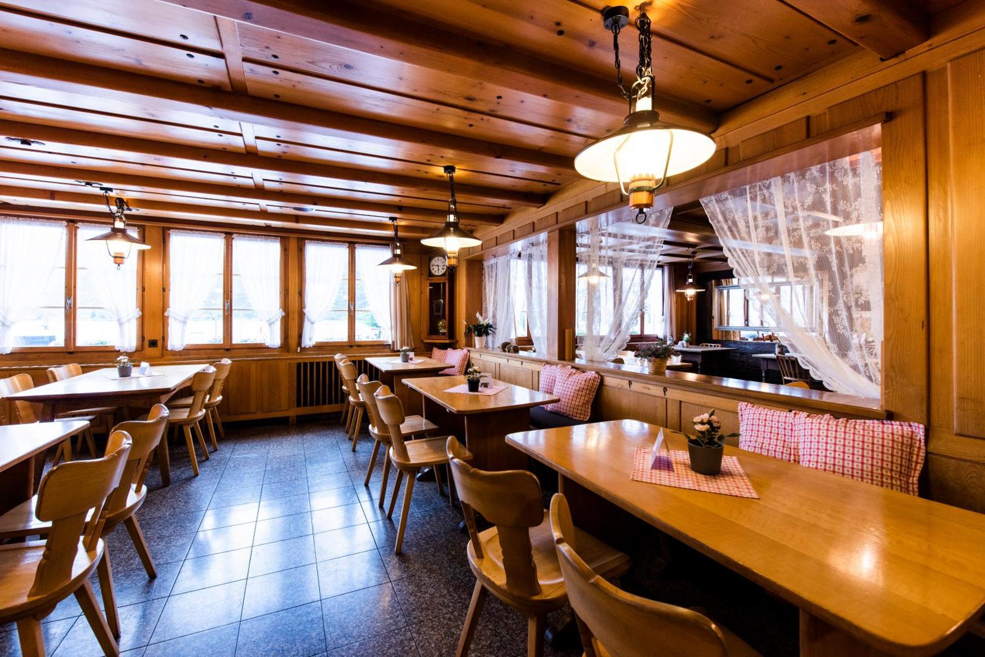 Hotel Weisses Kreuz 3*