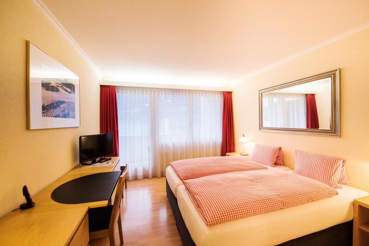Weisses Kreuz Hotel 3*